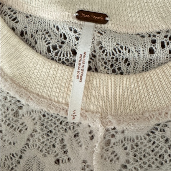 NWT Ivory Free People lace insert pullover - Picture 5 of 6